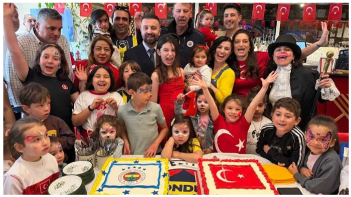 Londra’da 23 Nisan Coşkusu: Fenerbahçeliler Derneği’nde Bayram Sevinci
